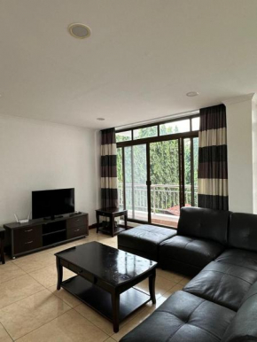 Secluded-Loft-2 BEDROOM-2-Bath